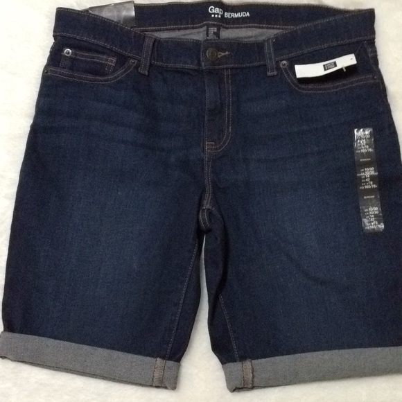 GAP Pants - NWT Gap Bermuda shorts